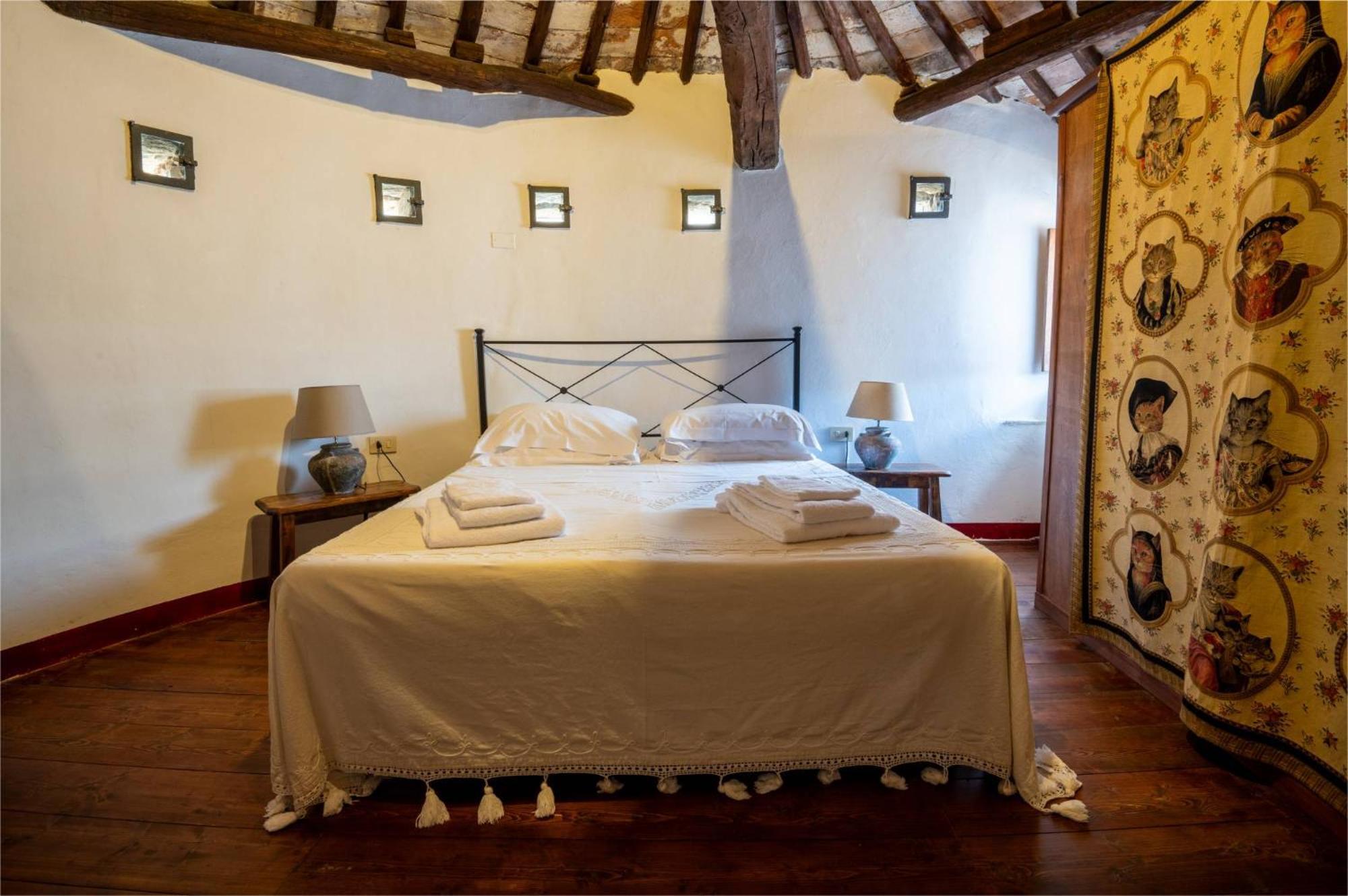 Castello Valenzino Bed and Breakfast Antognola Exteriör bild