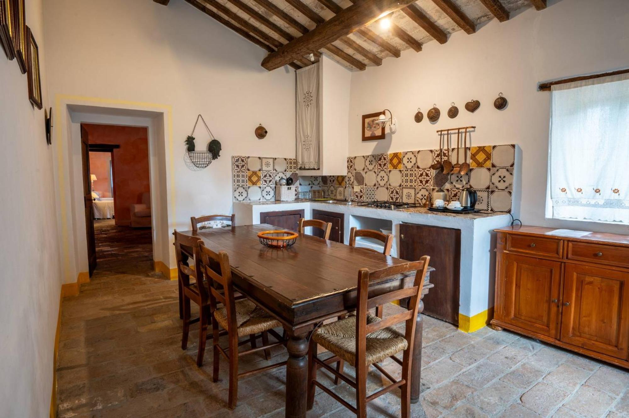 Castello Valenzino Bed and Breakfast Antognola Exteriör bild