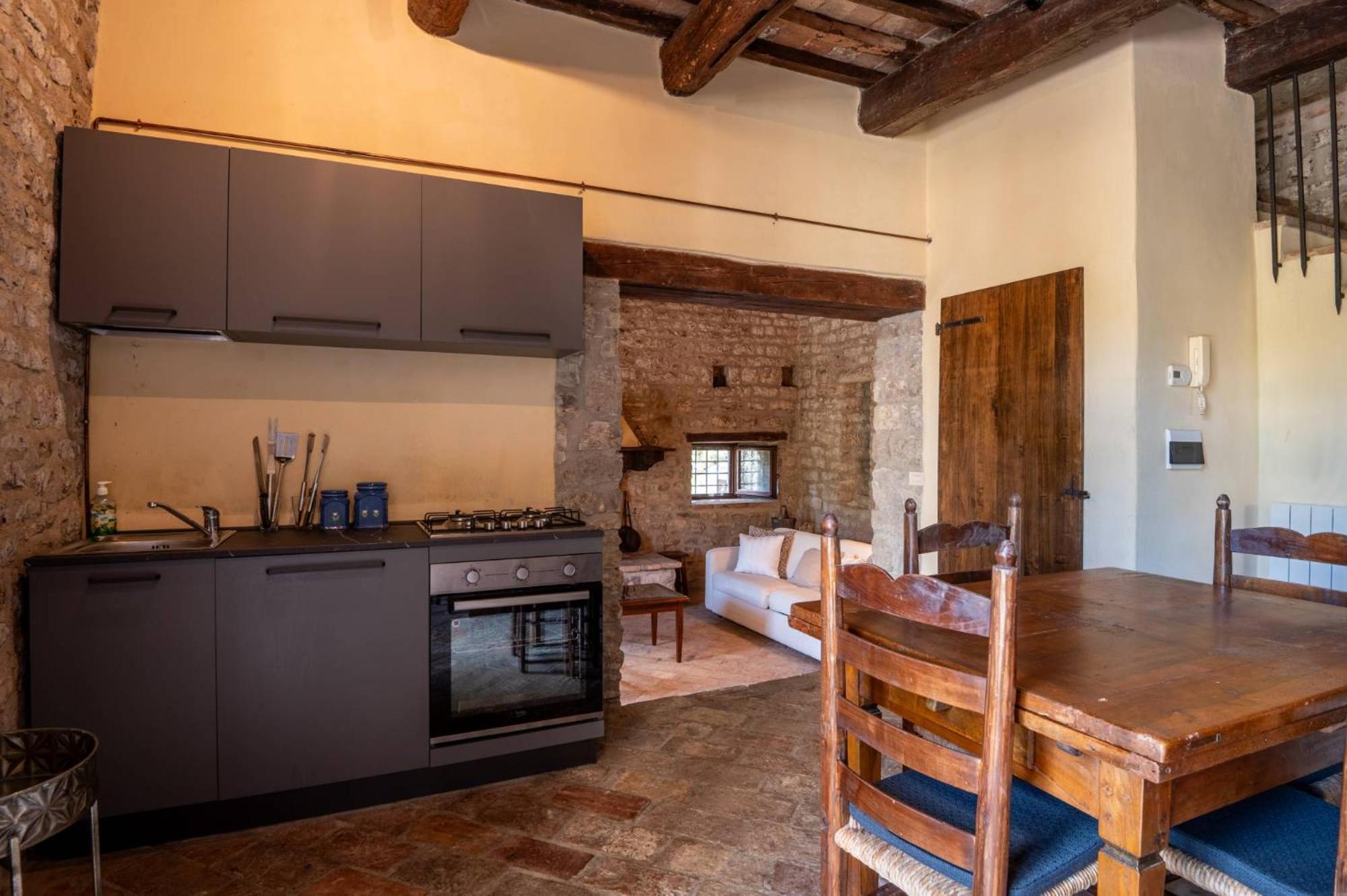 Castello Valenzino Bed and Breakfast Antognola Exteriör bild